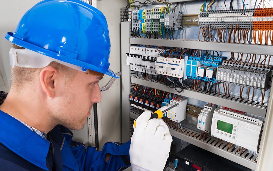 monteur électricien Tacoignières